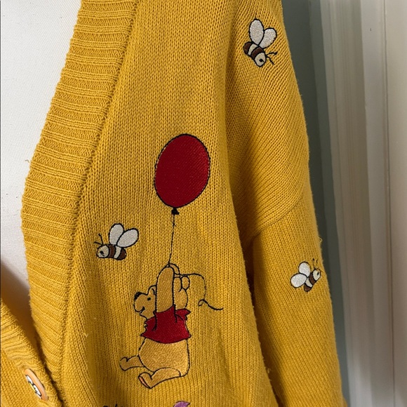 Disney Yellow Women's Embroidered Winnie the Pooh Cardigan Sweater Size XL - Picture 2 of 9